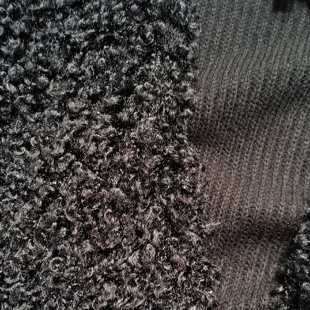 Black Plush Open-Front Vest - Picture 3 of 6